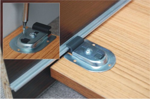 Как сделать сдвижные межкомнатные двери своими руками Механизм поворотно-раздвижной конструкции в квартире