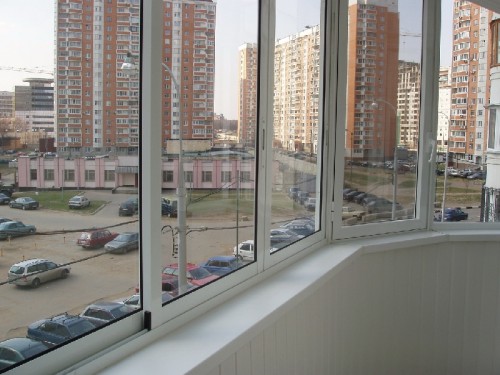 Window-Glazing-Loggia-Plastic پنجره ها چگونه بهتر است